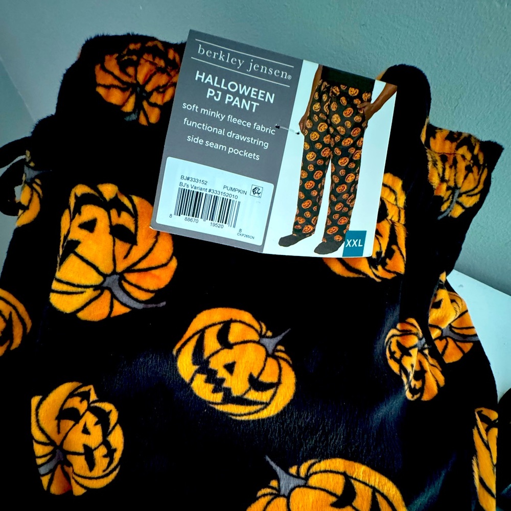 Men’s Halloween Pumpkin lounge Pants adult costume ideas
Pajama pants XXL